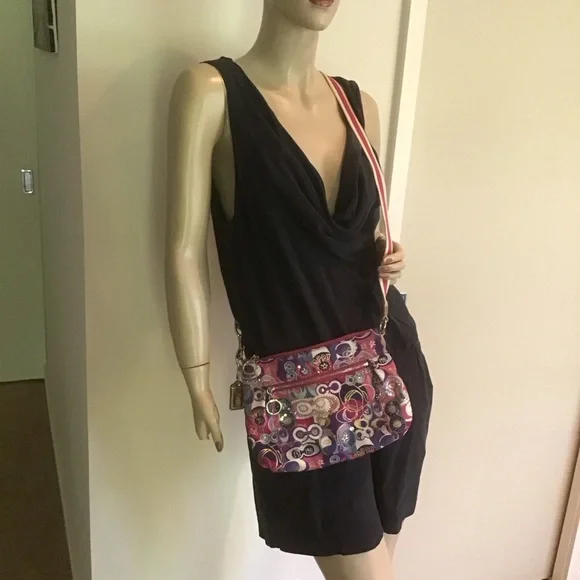 Coach Poppy Pop C Signature Graffiti Crossbody Sequin Ltd Ed 46347 Purse Bag EUC - Picture 2 of 9